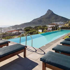 the-crystal.hotels-capetown.com/