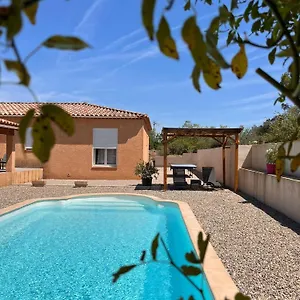 https://la-borrellienne.fr-provencehotel.com